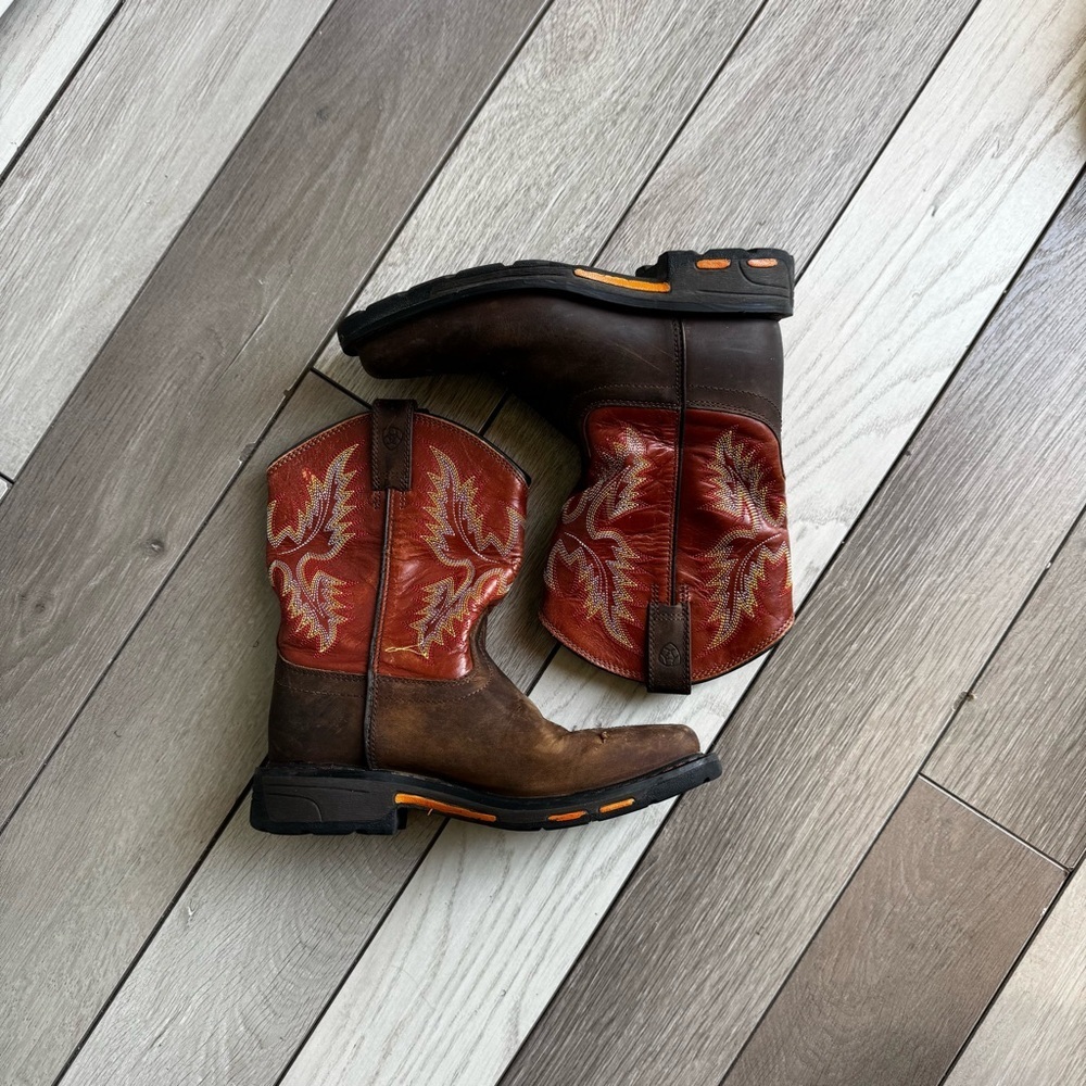 Ariat Kid’s WorkHog Wide Square Toe Boot | Size: 1 | Regular Condition 7/10